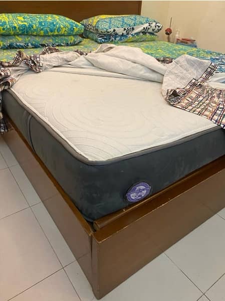 Best Quality woooden King size bedset 1