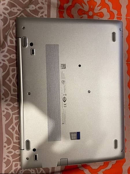 Hp elitebook 830 G5 core i5 8th gen 8/512 with ssd. 3