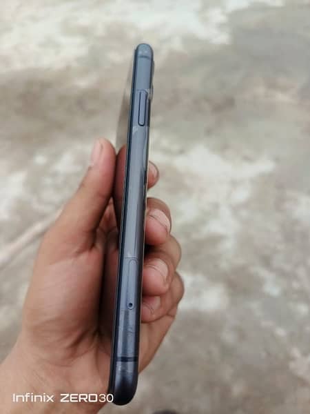 iphone11 64gb non pta jv 4