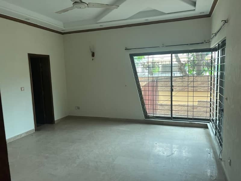 knaal 5bed prime Location house for rent in dha phase 4 3