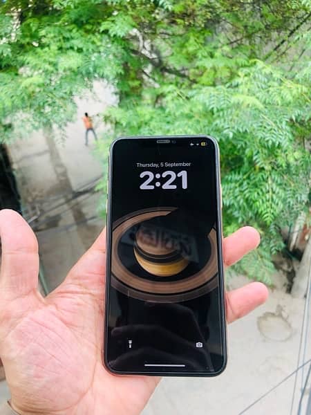 iphone 11 pro max 2