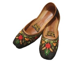 Women's PU Leather Embroidered Khussa