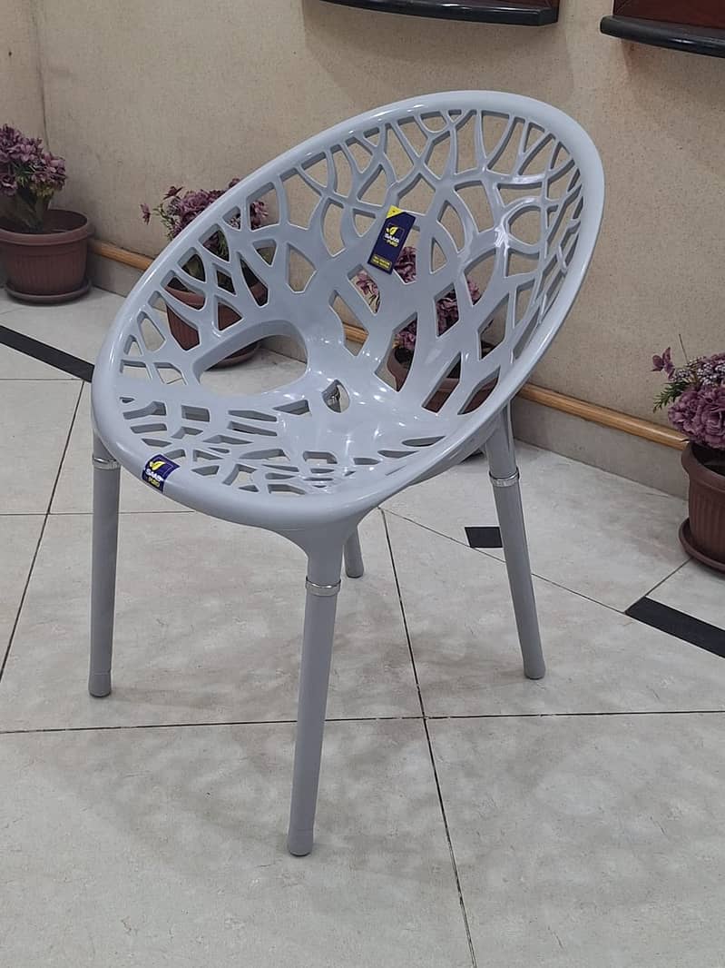 Plastic chair with table for sale -Dilivery All over Pakistan-outdoor 6