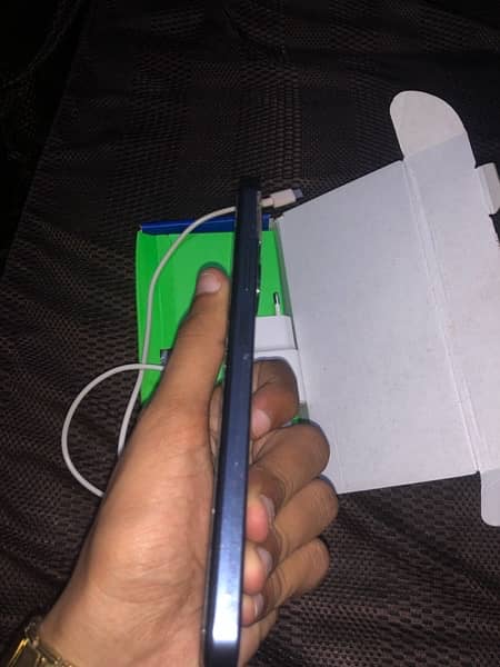 infinix smart 8 condition 10/10 All ok he daba cahrger original he 2