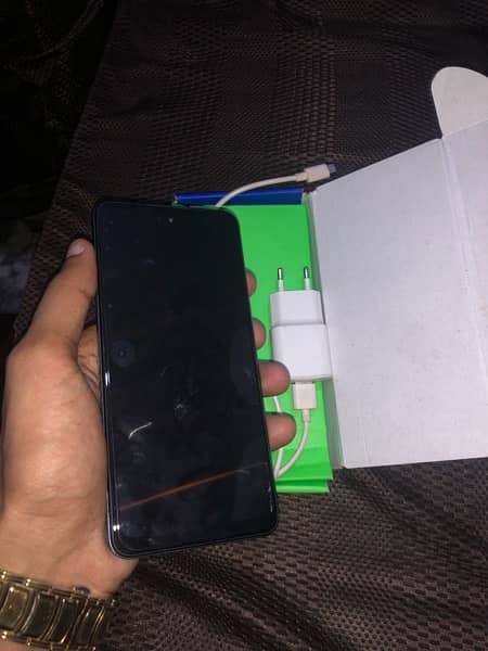 infinix smart 8 condition 10/10 All ok he daba cahrger original he 5