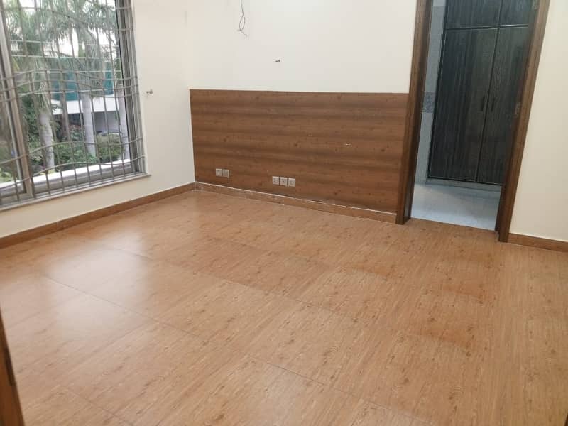 DHA Phase 2 Kanal Upper Portion For Rent 13