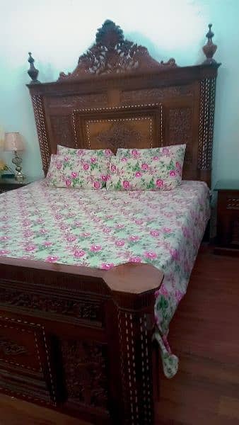 Chinyoti bed set available 2