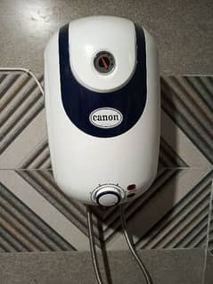 Canon electric geyser 10 Litres. storage/instant