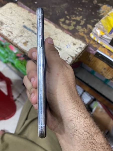 iPhone XS pta approved 1