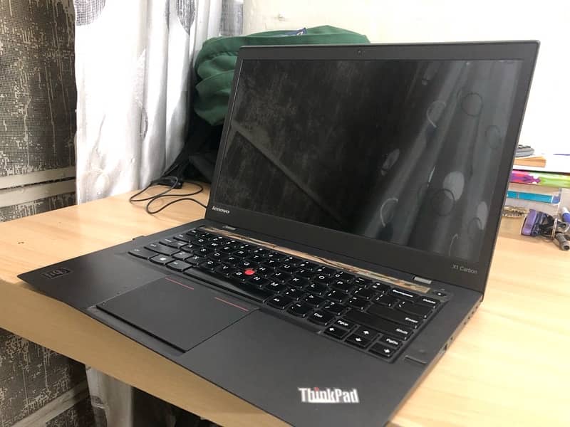 lenovo x1 carbon  I7 4th Generation 10/9 3