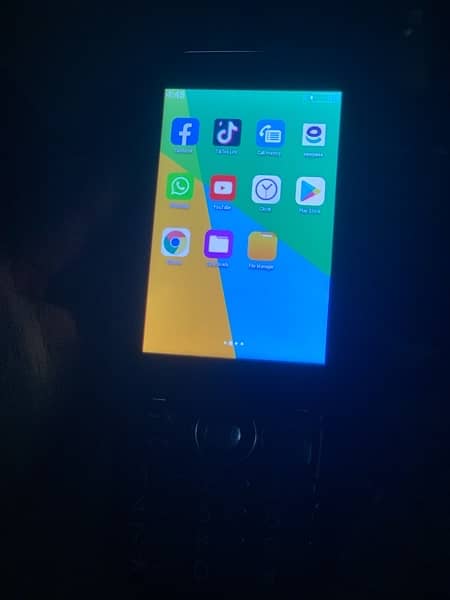 touch+keypad best hotspot phone 4