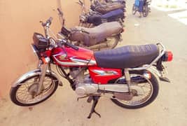 Honda CG 125 model 2016 for urgent sale