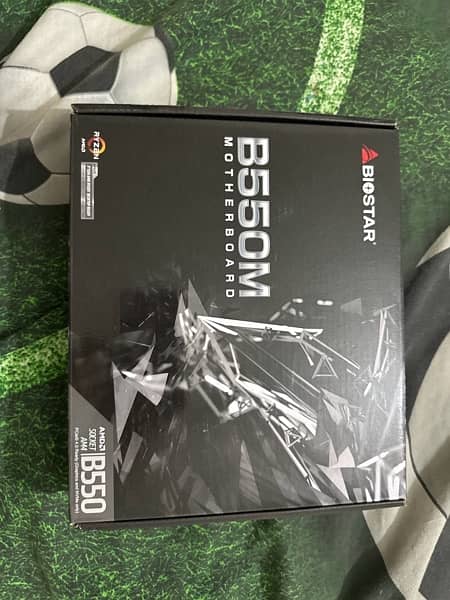 Gaming pc *with boxes* 6