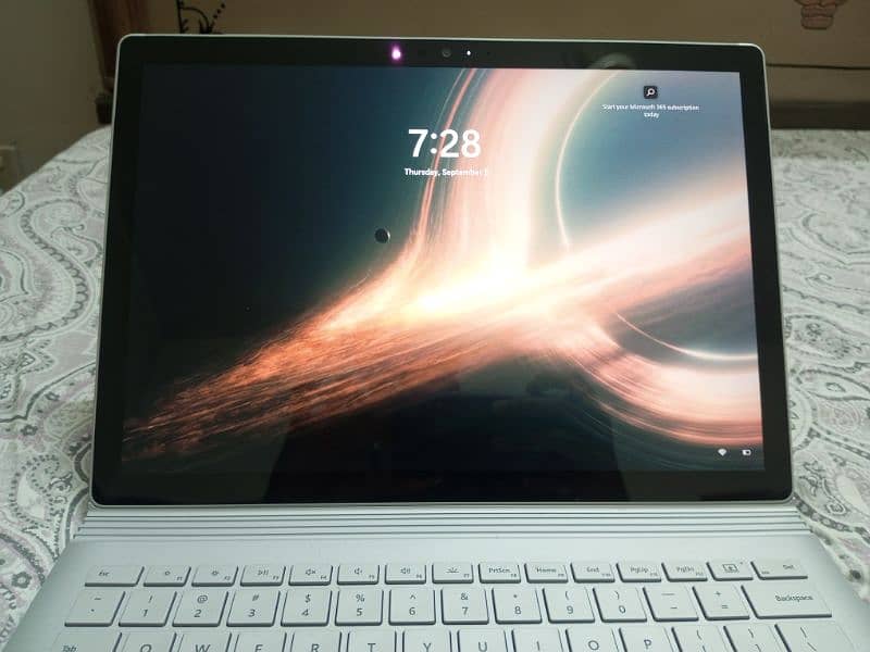 Microsoft surfacebook 2 4k resolution 3