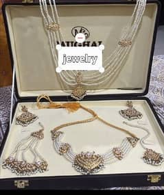 jewellery set