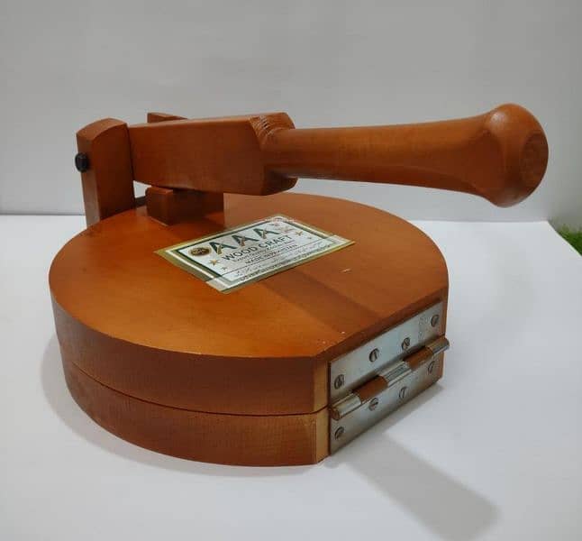 wooden roti maker 3