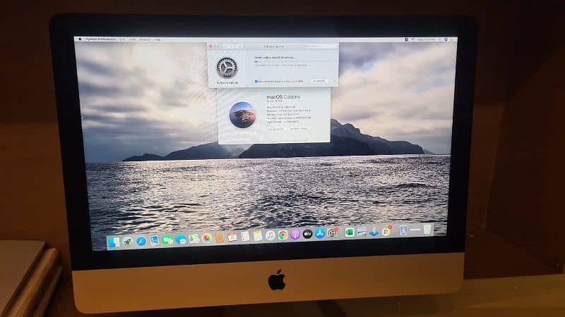 iMac late 2015 core i5 8 gb ram 21.5 inch 0