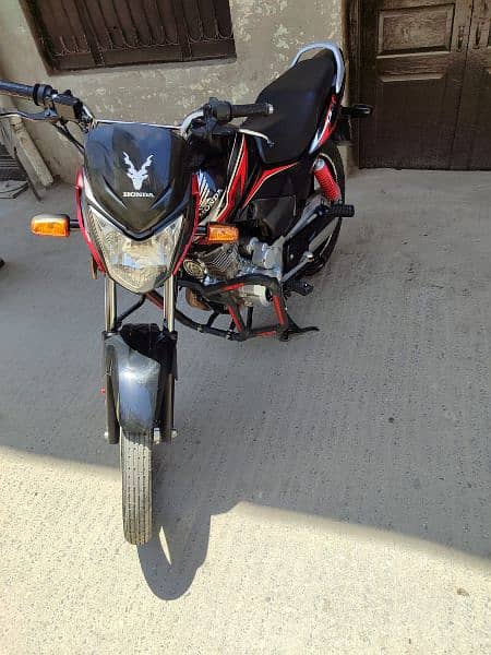 honda cb125f like new 2