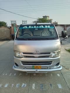 Toyota hiace baksa lush condition