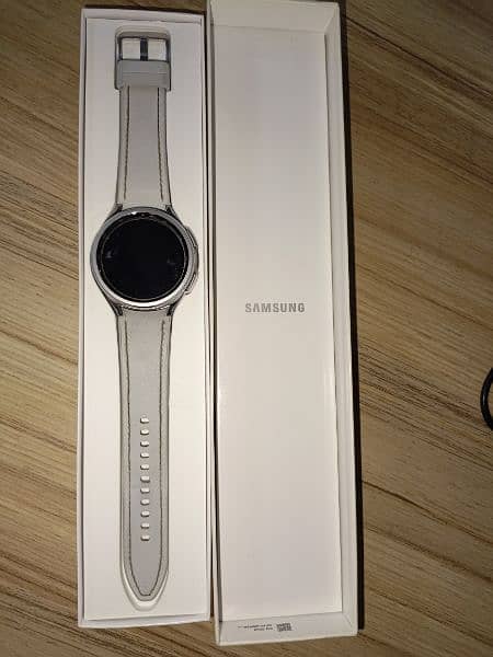 Samsung watch 6 classic 6/47 silver colour 6