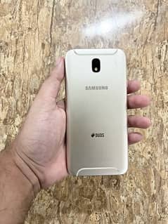 Samsung J7 pro urgent sale