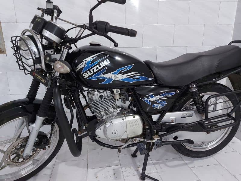 Suzuki GS 150 2021 1