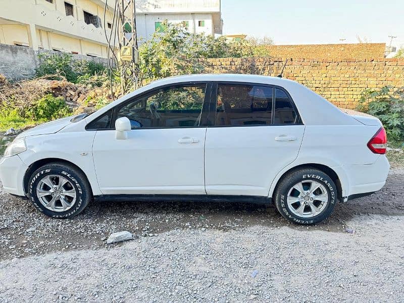 Nissan Tiida 2007 5