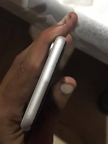 iPhone XR 128 non pta 4