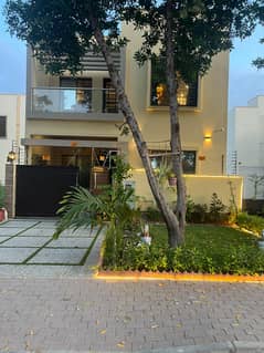 Luxuary Villa in Ali Block on 80ft road PSO Pump loop road 0