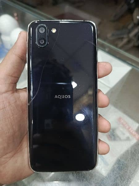 aquos r2 4GB ram 64GB rom kit mobile 3