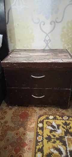 2 side tables