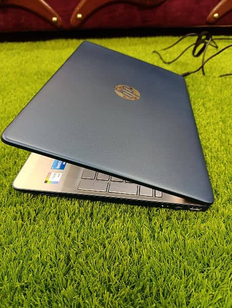 HP 15s, Core i5 11th Gen. Intel iris Xe Graphic,8GB RAM,256 GB SSD 4