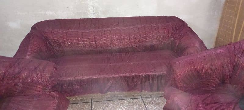 sofa set used but new condition 2