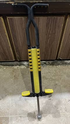 Pogo stick Fly bar