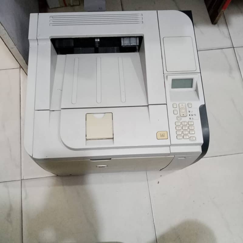 HP LAser Jet P3015 5