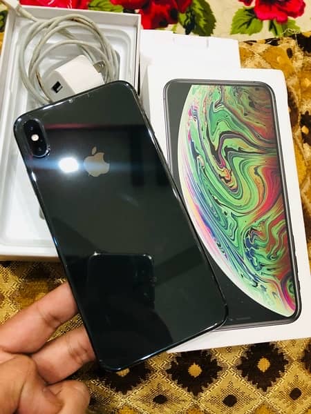 iPhone Xsmax dual sim approved complete box 1