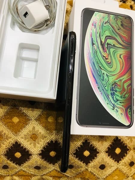 iPhone Xsmax dual sim approved complete box 2