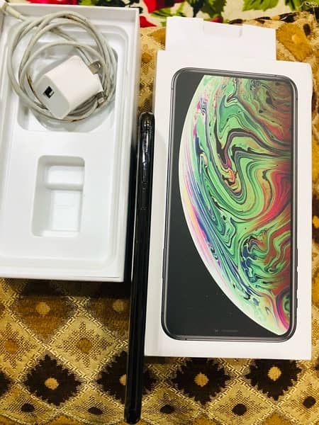 iPhone Xsmax dual sim approved complete box 4