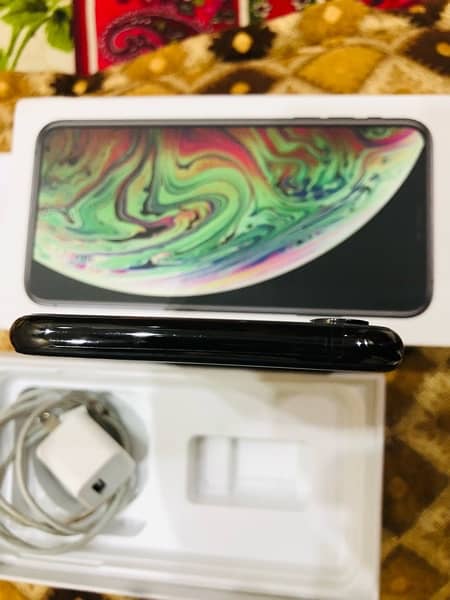 iPhone Xsmax dual sim approved complete box 5