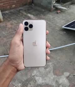 I phone 11 Pro 0