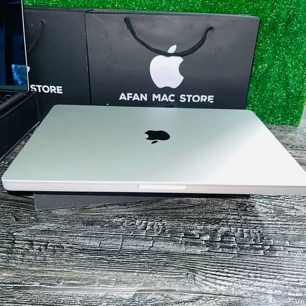 Macbook Pro 2021 M1 Pro Chip 16”inch 16Gb Ram 512Gb Ssd 4