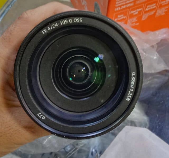 Sony 24-105mm f/4L Full frame Professional Lens 03432112702 1