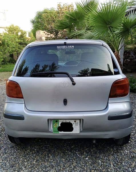 Toyota Vitz 2003 3