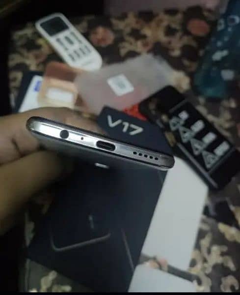 Vivo V17 8+4GB RAM 265GB ROM 2