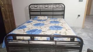 6x5 IRON Bed without mattress