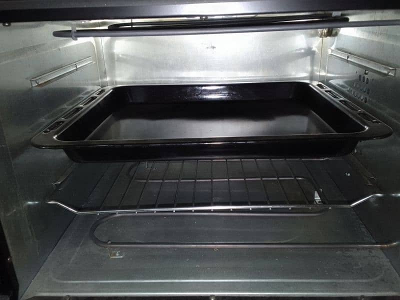 Oven for sale in good condition 3