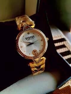 ladies wristwatch