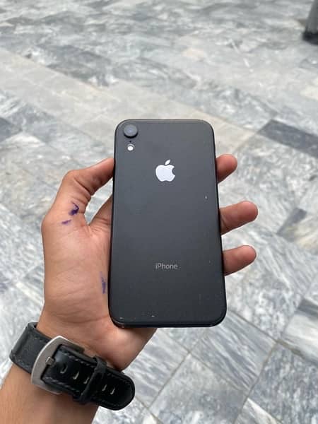 iPhone xr (non pta factory unlock) 0