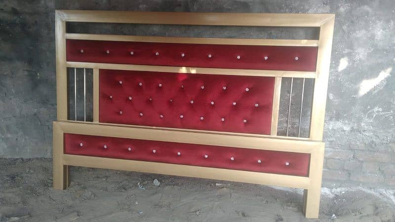 iron double bed 0