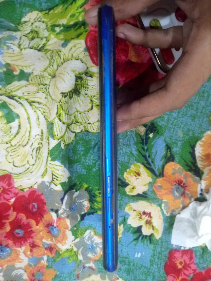 Realme 5 in good condition 5